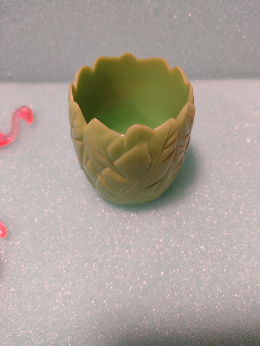 Set of 8 Pink Flamingo Crazy Eyes Cocktail Picks with a Green Leaf Holder - Picture 5 of 5